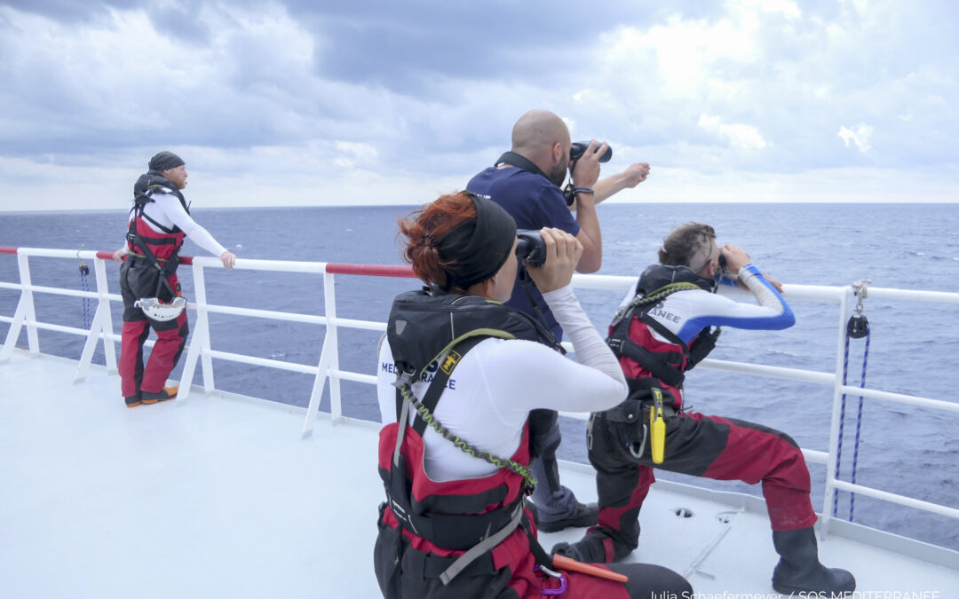[L’ŒIL DU PHOTOGRAPHE] Recherche des survivants ou des corps au large de Lampedusa SOS Méditerranée