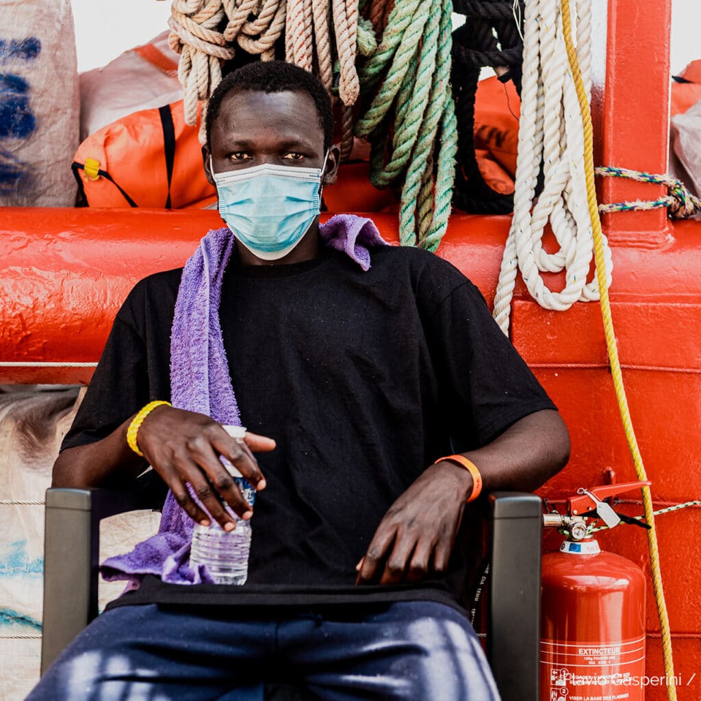[TÉMOIGNAGE] Emmanuel, rescapé à bord de l'Ocean Viking SOS Méditerranée