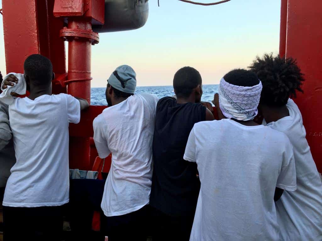 [VIDEO] 12 jours depuis le premier sauvetage effectué par l'Ocean Viking SOS Méditerranée