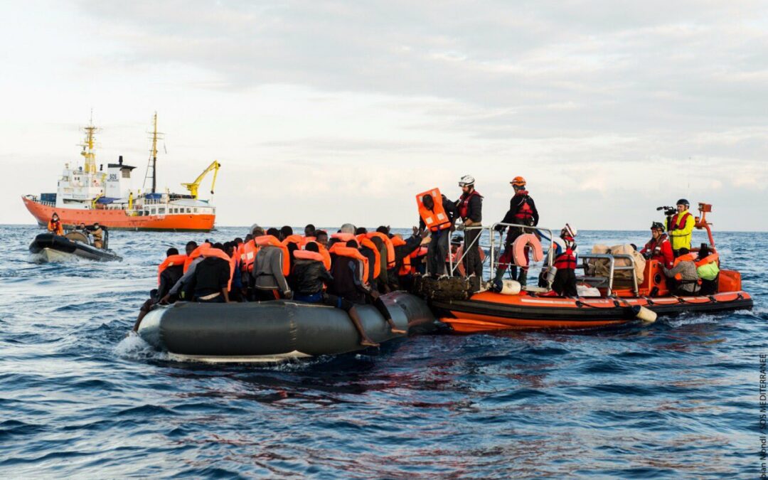 387 personnes secourues en 2 jours : « Les passeurs nous ont dit : allez mourir en Méditerranée ! » (témoignage) SOS Méditerranée