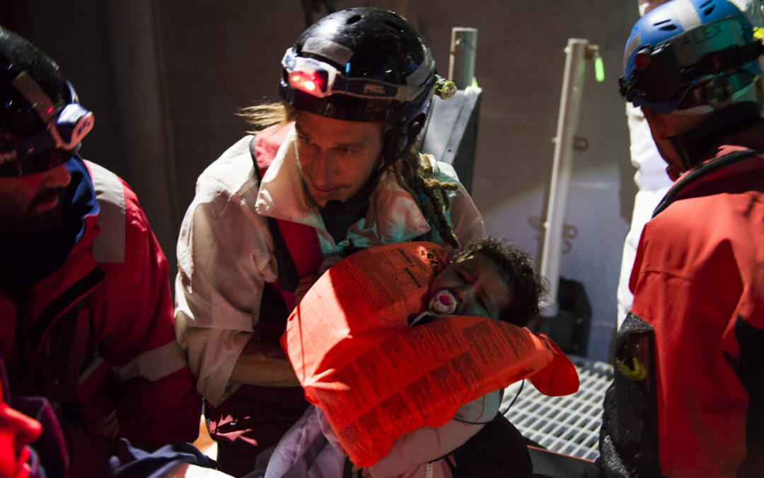 Plus de 1000 personnes secourues par l'Aquarius en décembre SOS Méditerranée