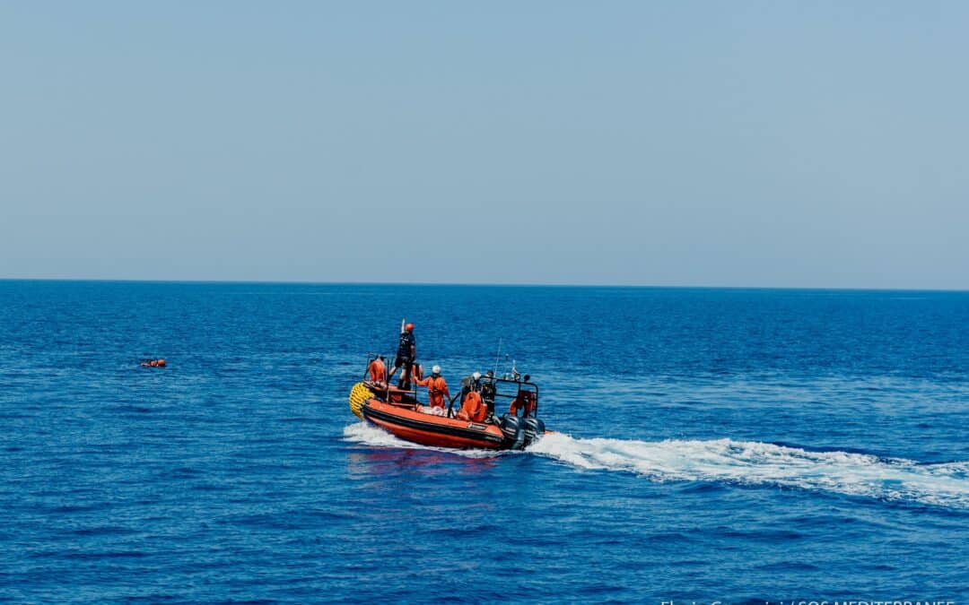 [TÉMOIGNAGE]  « Je vais sauter » dans la mer SOS Méditerranée