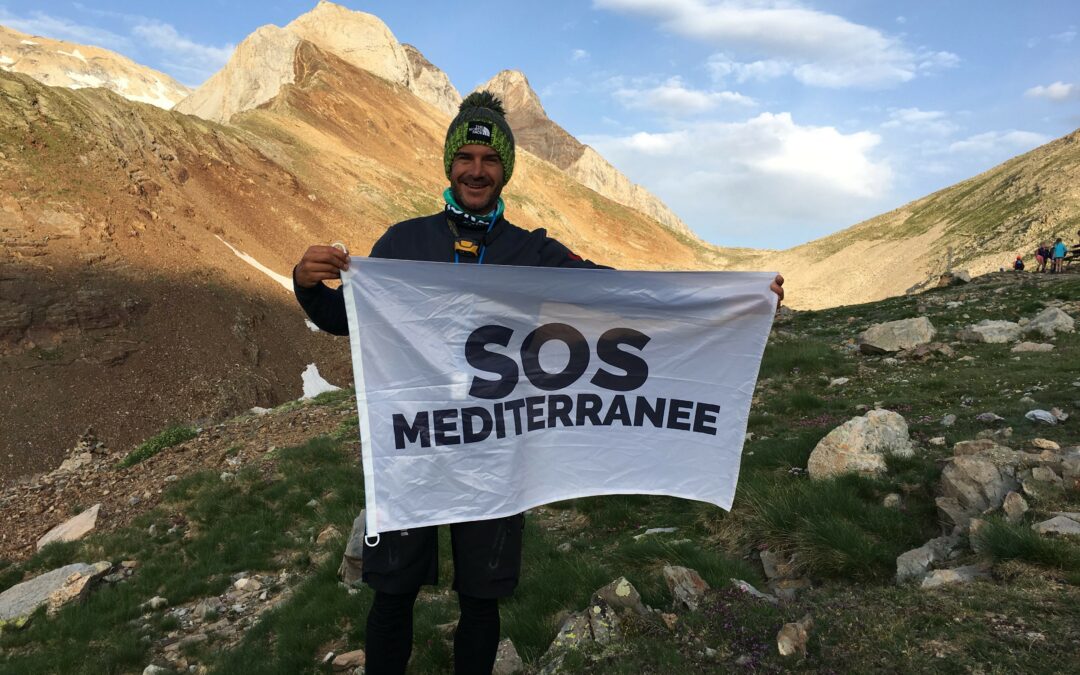 [ILS NOUS SOUTIENNENT] SOS MEDITERRANEE sur la cime du Mont Blanc SOS Méditerranée