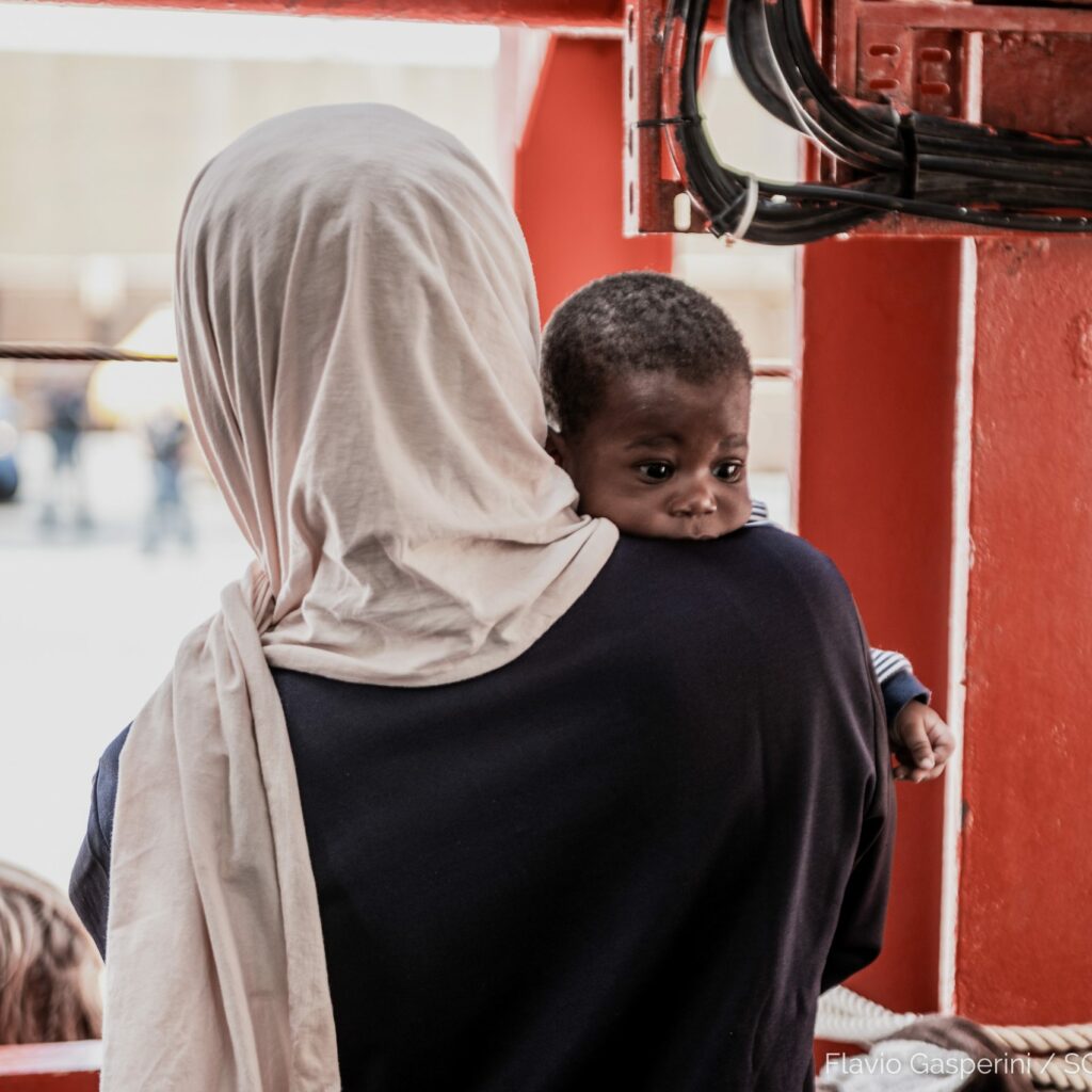 [TÉMOIGNAGE] « Ils me frappaient alors que j’étais enceinte », Fatima*, rescapée à bord de l’Ocean Viking SOS Méditerranée